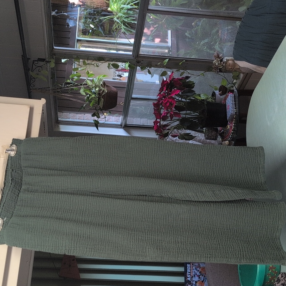 Jessica Simpson Green Gauze Cotton Pants. - Picture 4 of 8